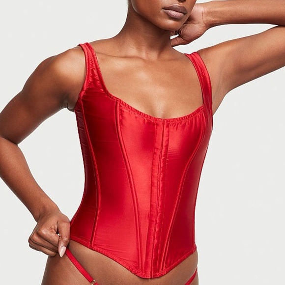 Victoria’s Secret Silk Corset Red - Picture 1 of 4